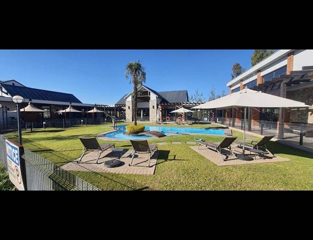 3 BEDROOM APARTMENT FOR SALE IN OLIVEDALE